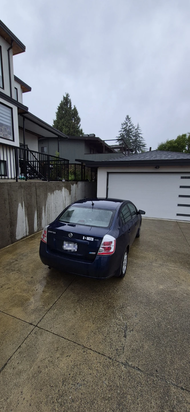 2009 Nissan Sentra - photo 2
