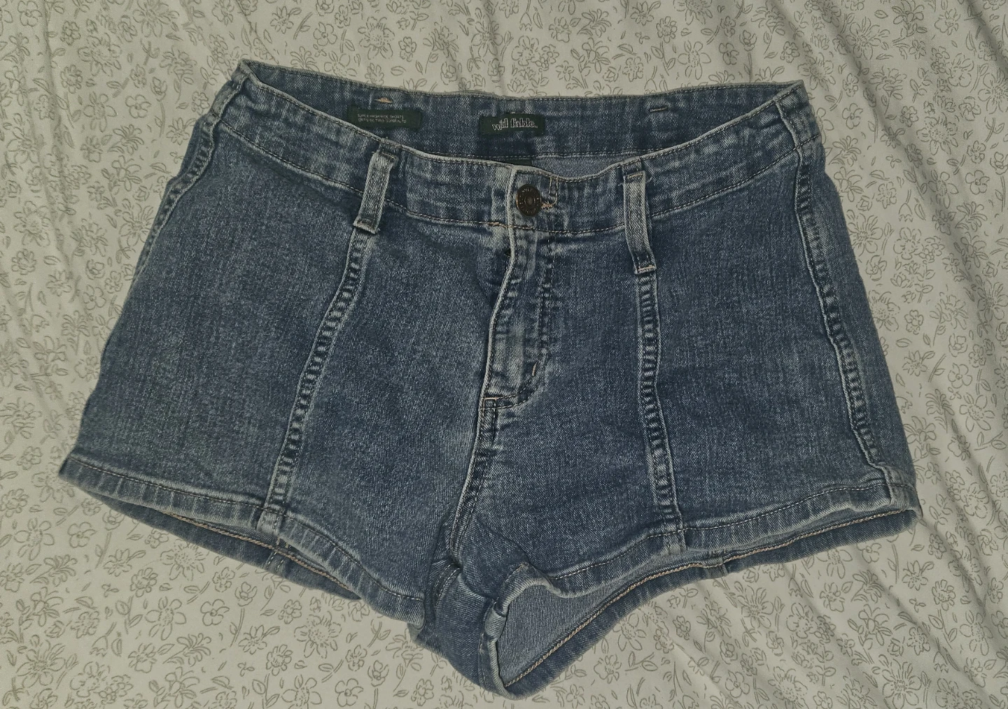 Wild Fable Denim Shorts Size 4
