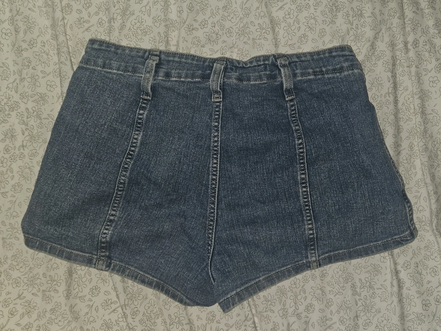 Wild Fable Denim Shorts Size 4 - photo 2