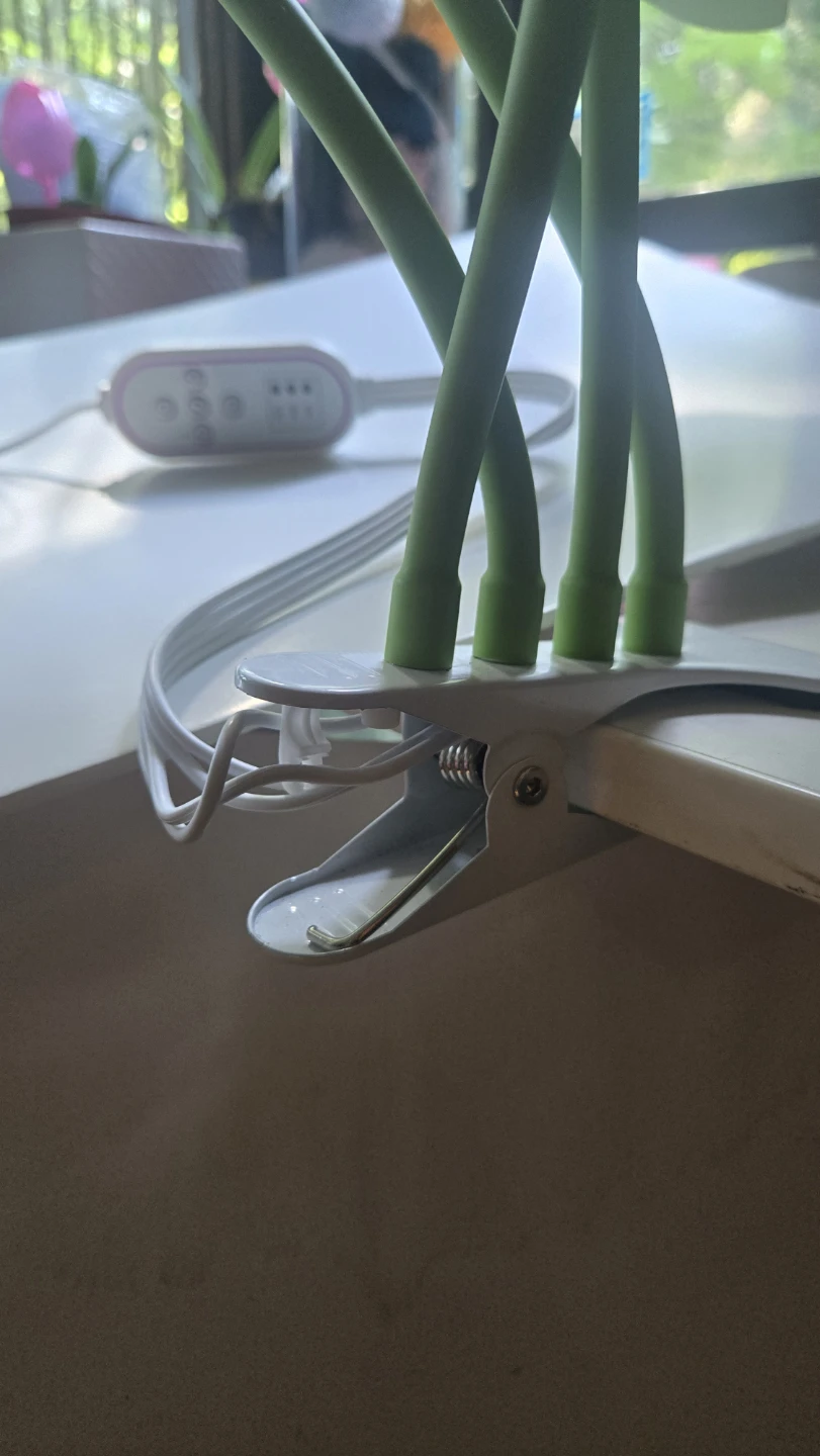 LED Grow Light or Task Light with 4 Flexible Goosenecks - photo 3