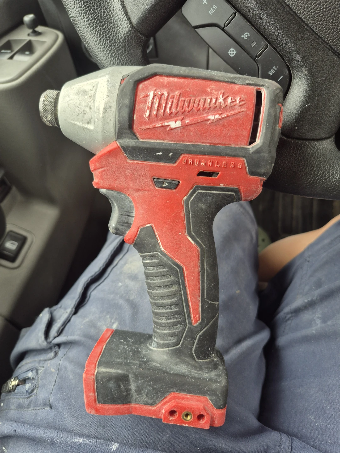Milwaukee Hammer Drill and Impact Driver Combo - photo 2