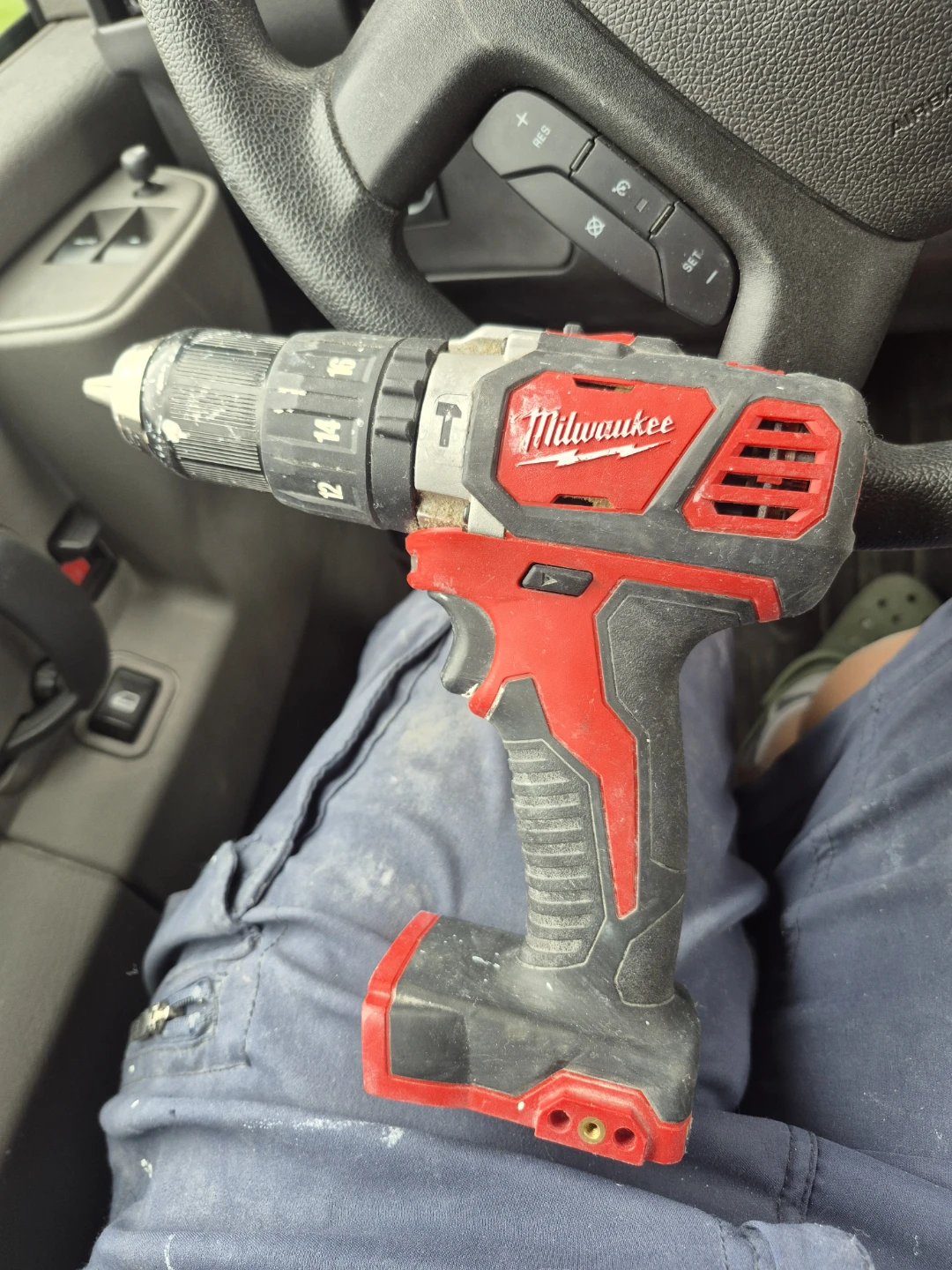 Milwaukee Hammer Drill and Impact Driver Combo - photo 3