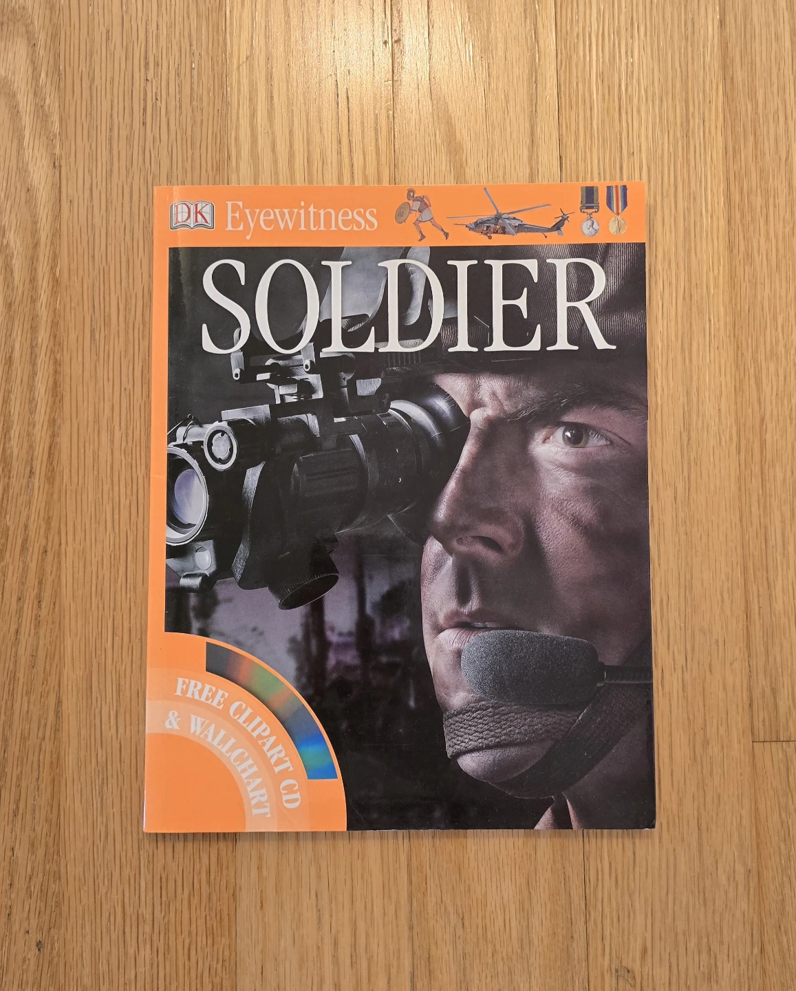 DK Eyewitness Soldier Book