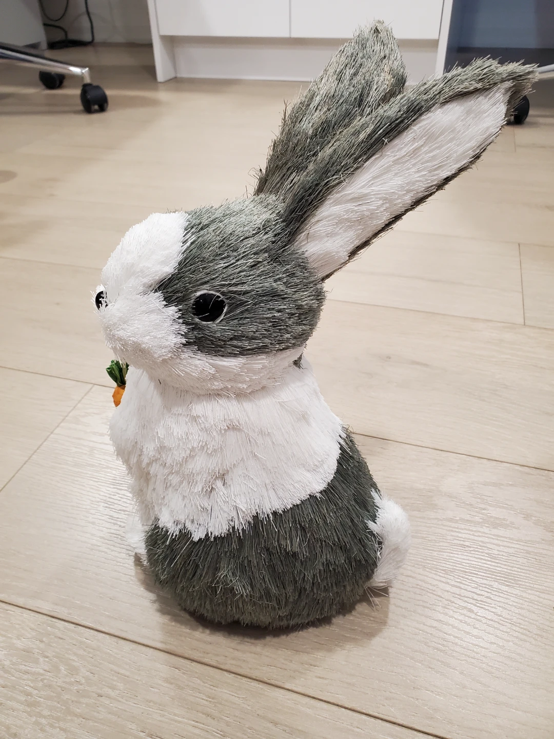 Decor Grey and White Rabbit Holding a Carrot - photo 4