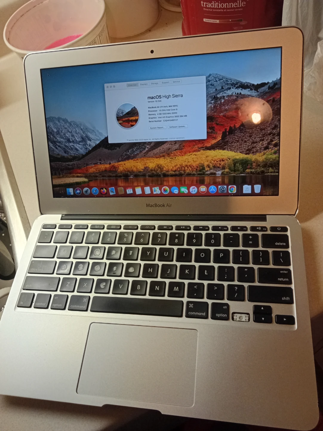 Apple MacBook Air Laptop 2011