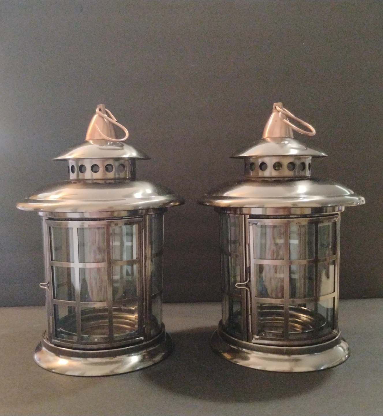 ELEGANT OUTDOOR LANTERNS (SET OF 2)