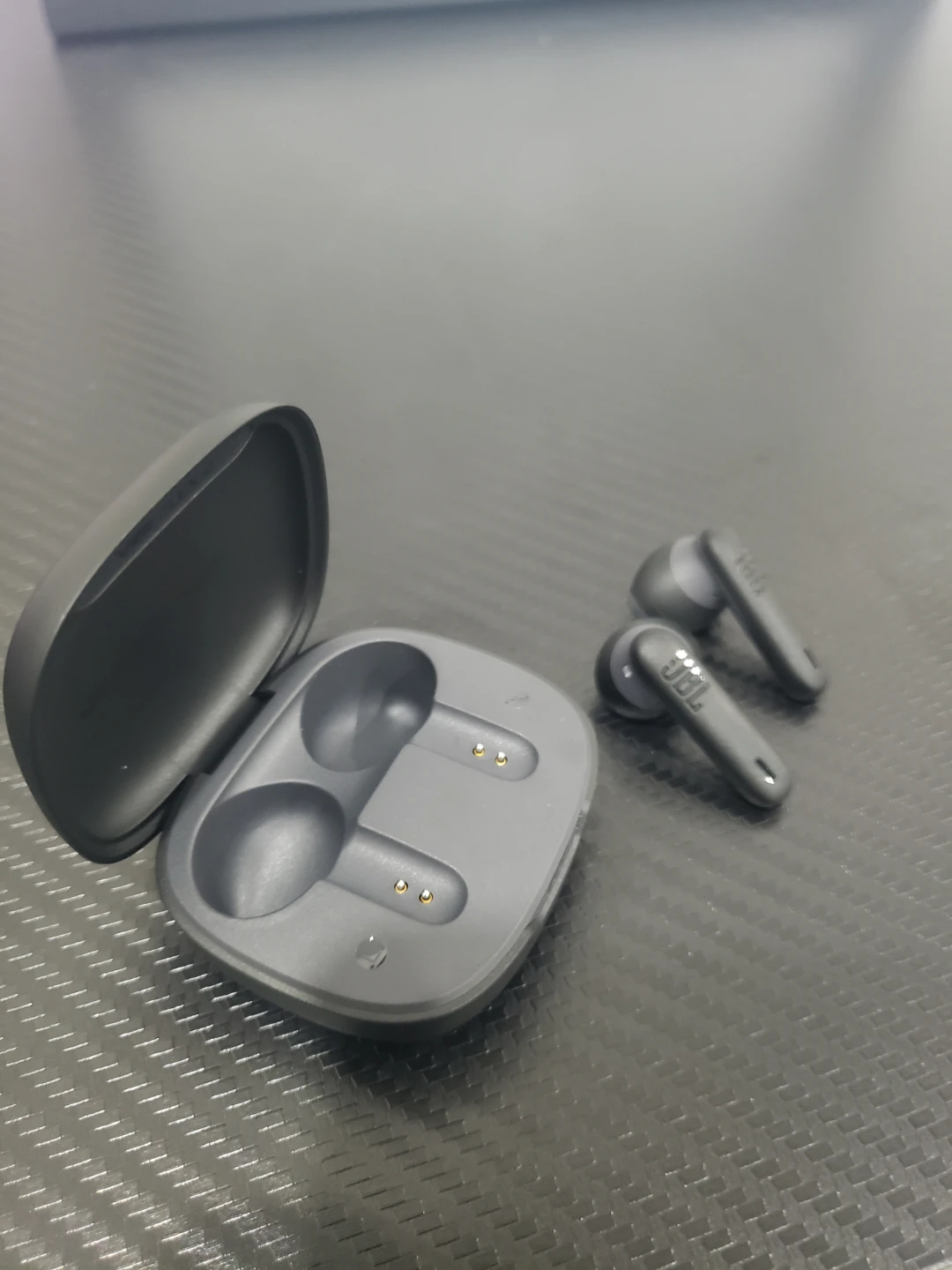 JBL True Wireless Earbuds - photo 5