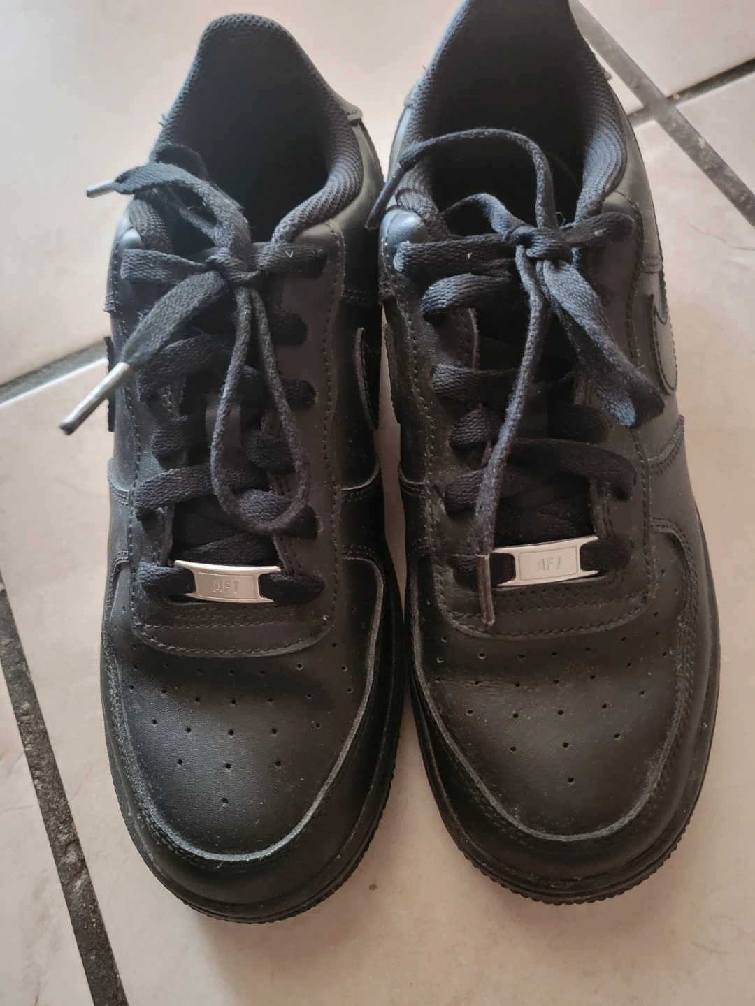 Nike Air Force 1 Low - Youth 6.5Y (Women's 8) - Black