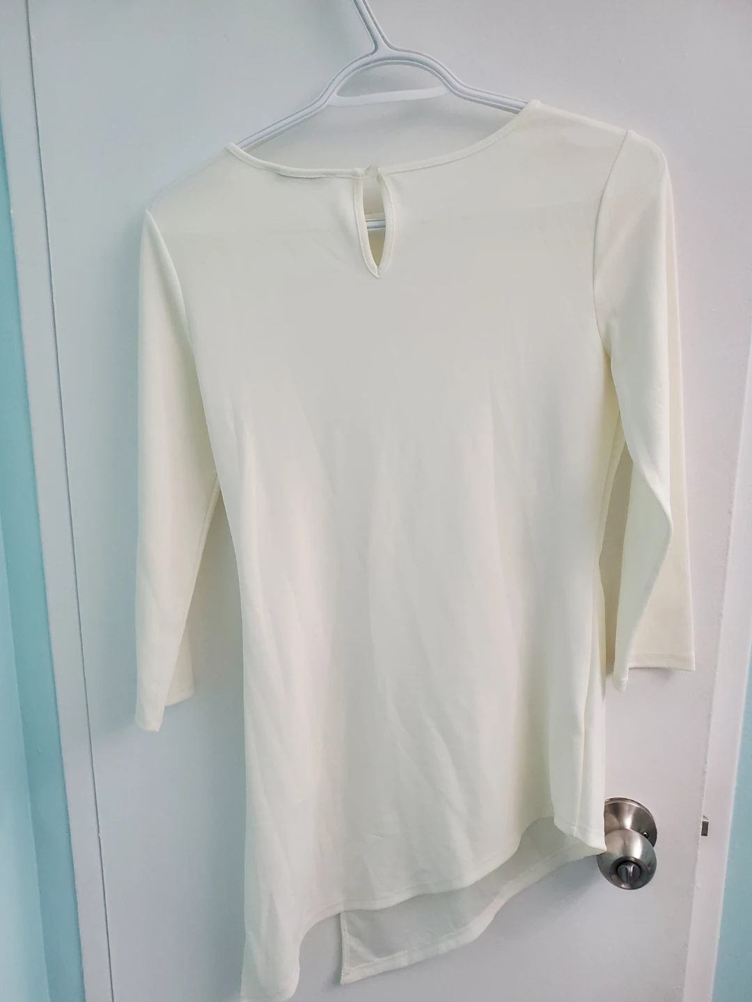 NEW!!! Siliomli Women's Cream Long Sleeve Asymmetrical Top - photo 4