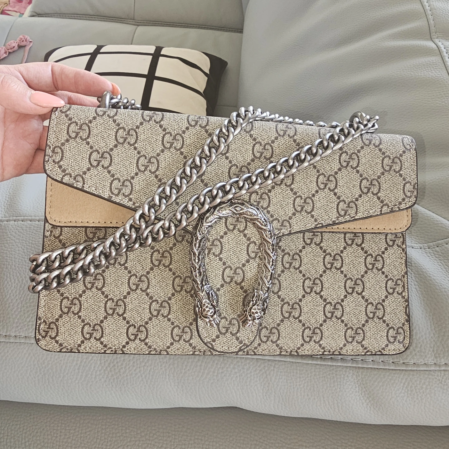 Gucci Dionysus Shoulder Bag