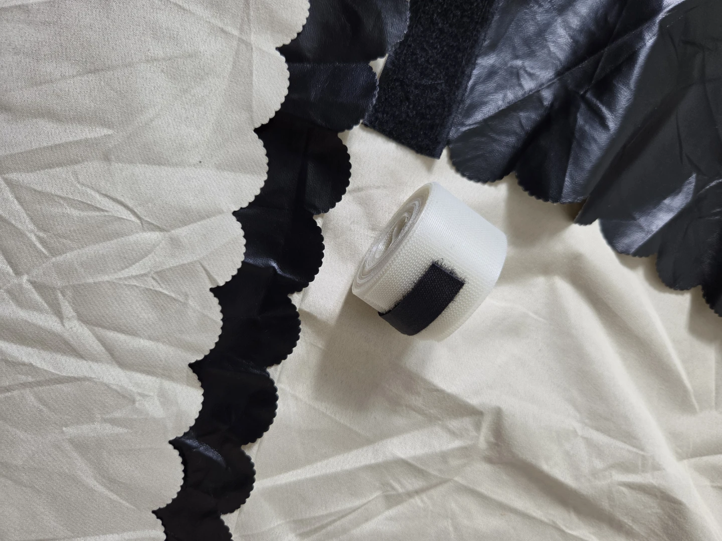 100% Blackout Curtains with Scalloped Edge - photo 3