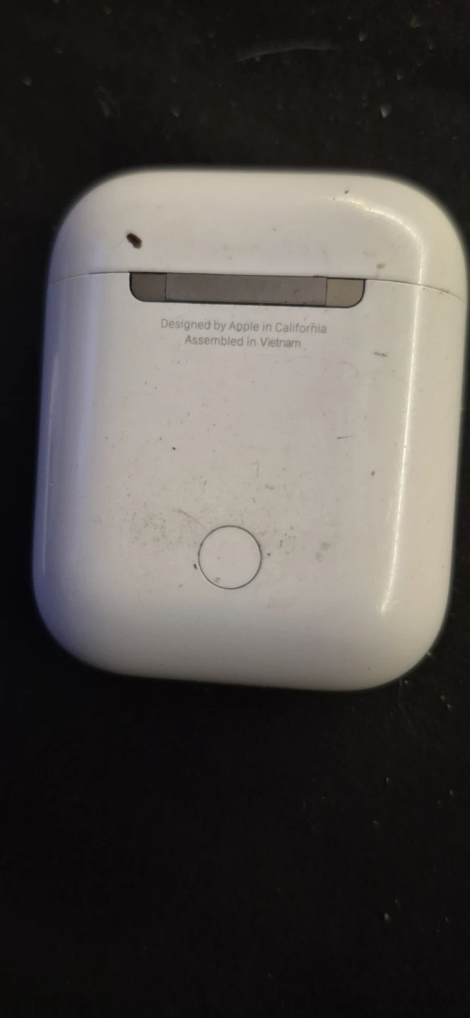 Apple AirPods (2nd Gen) Charging Case with Earbud - photo 4