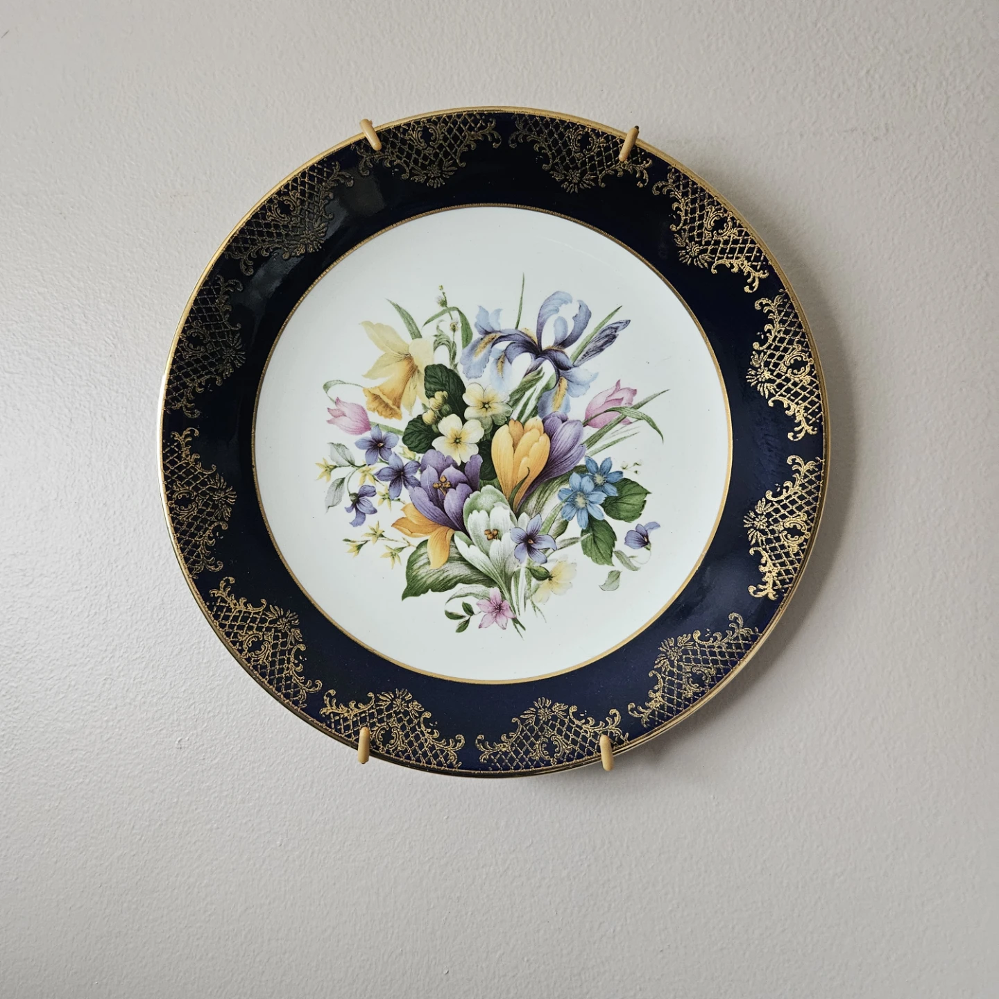 Weatherby Royal Falcon Decorative Plate