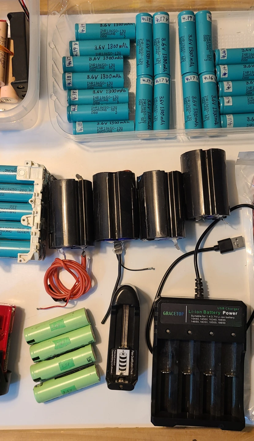 18650 Batteries Holders Chargers Trays All Kinds! BUY ALL? - photo 3