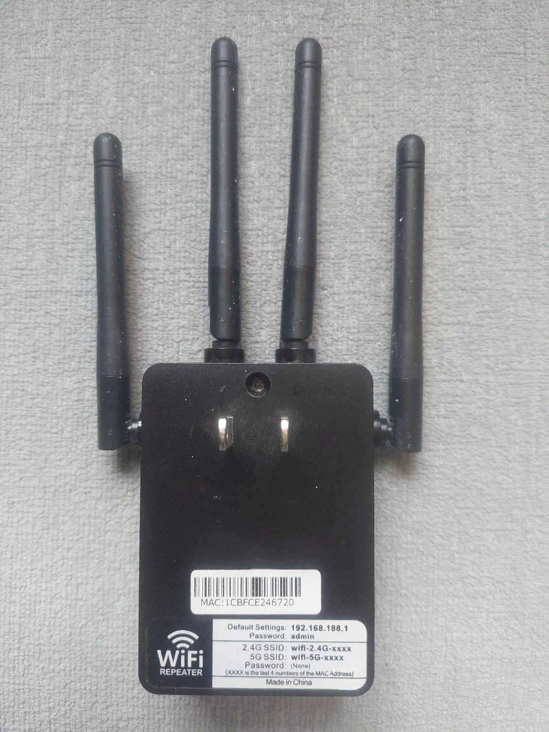 WiFi Repeater with 4 Antennas - photo 3