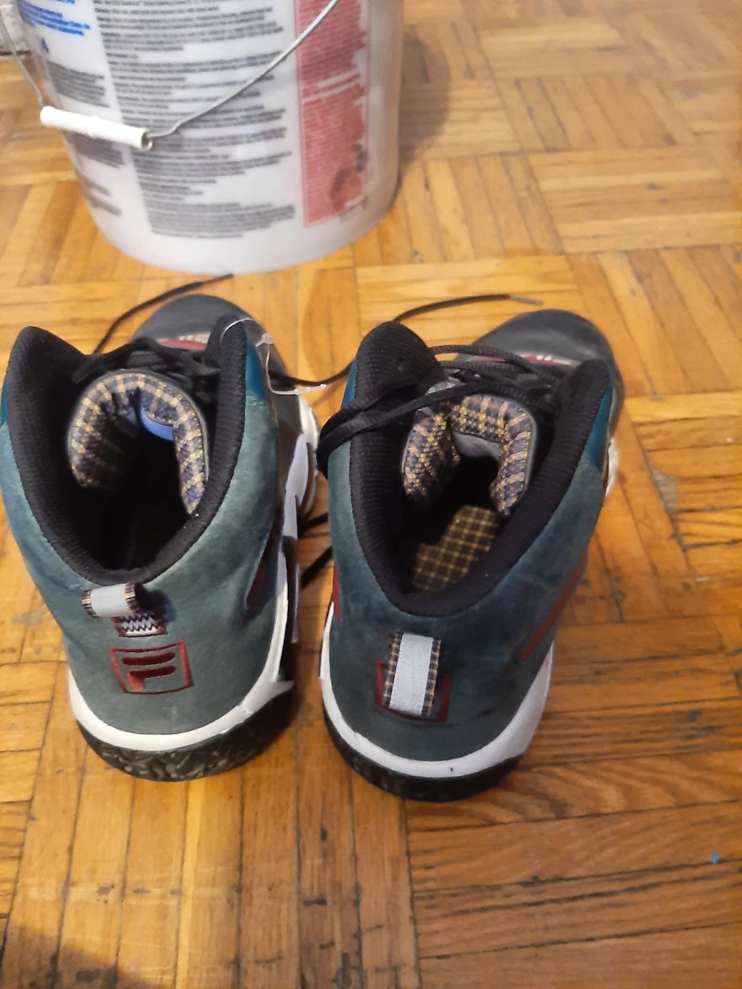 Fila Mid Top Basketball Shoes green and merron - photo 2