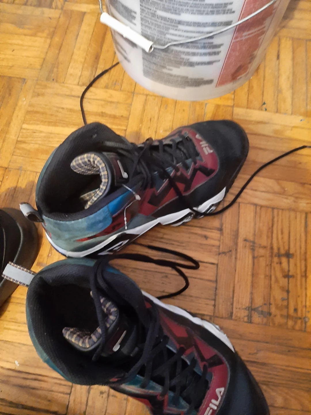 Fila Mid Top Basketball Shoes green and merron - photo 4