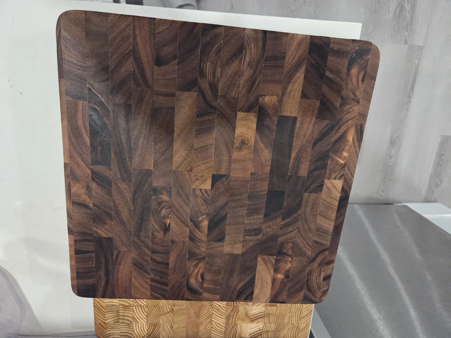 End Grain Acacia Cutting Board - photo 2