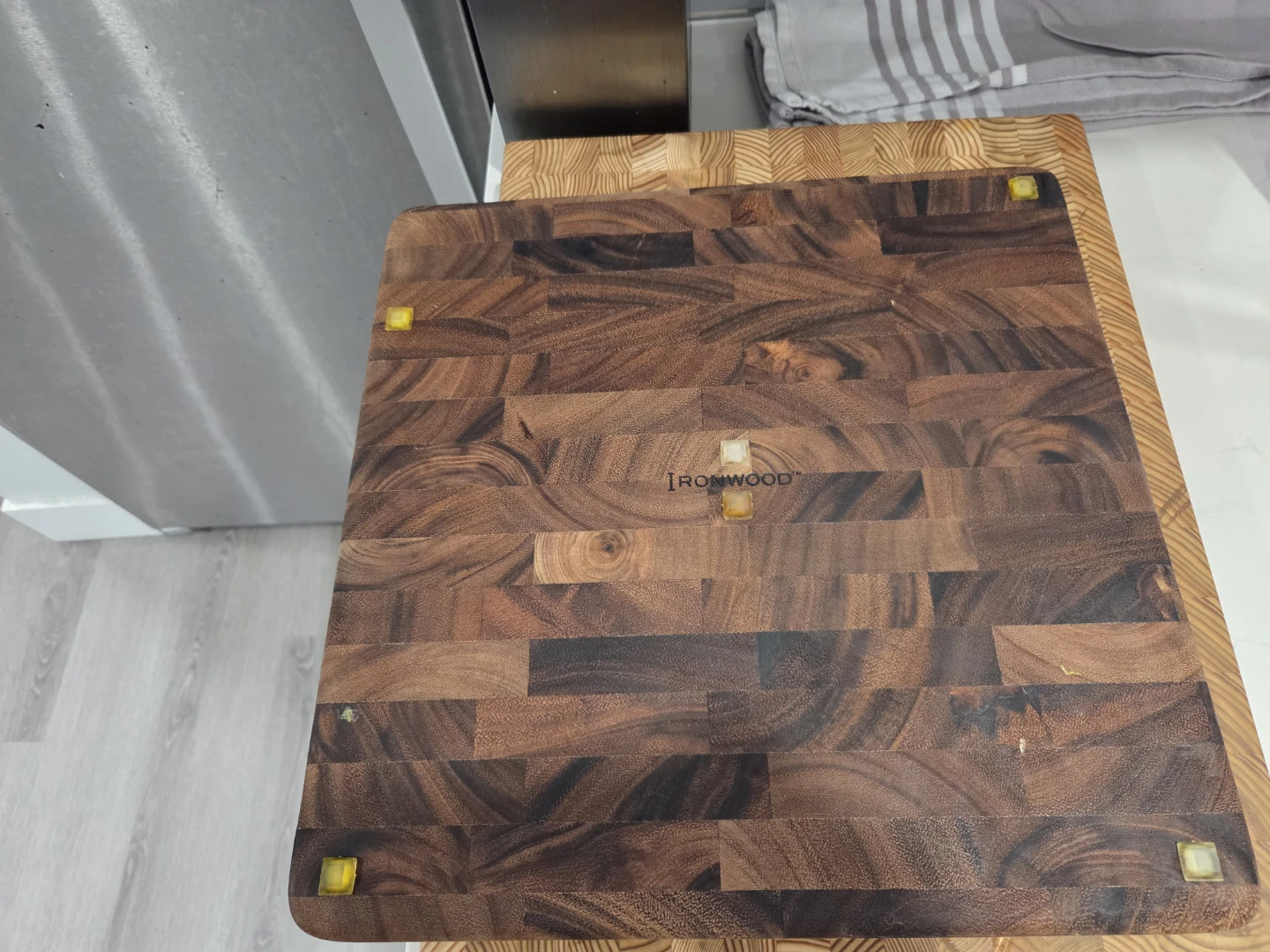 End Grain Acacia Cutting Board - photo 3