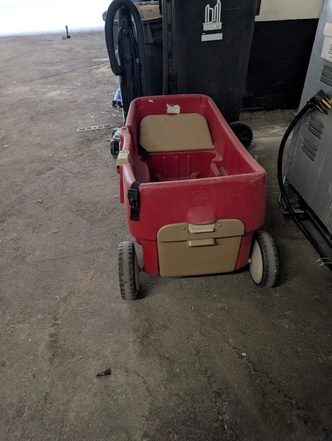 Step2 Red Wagon - photo 3