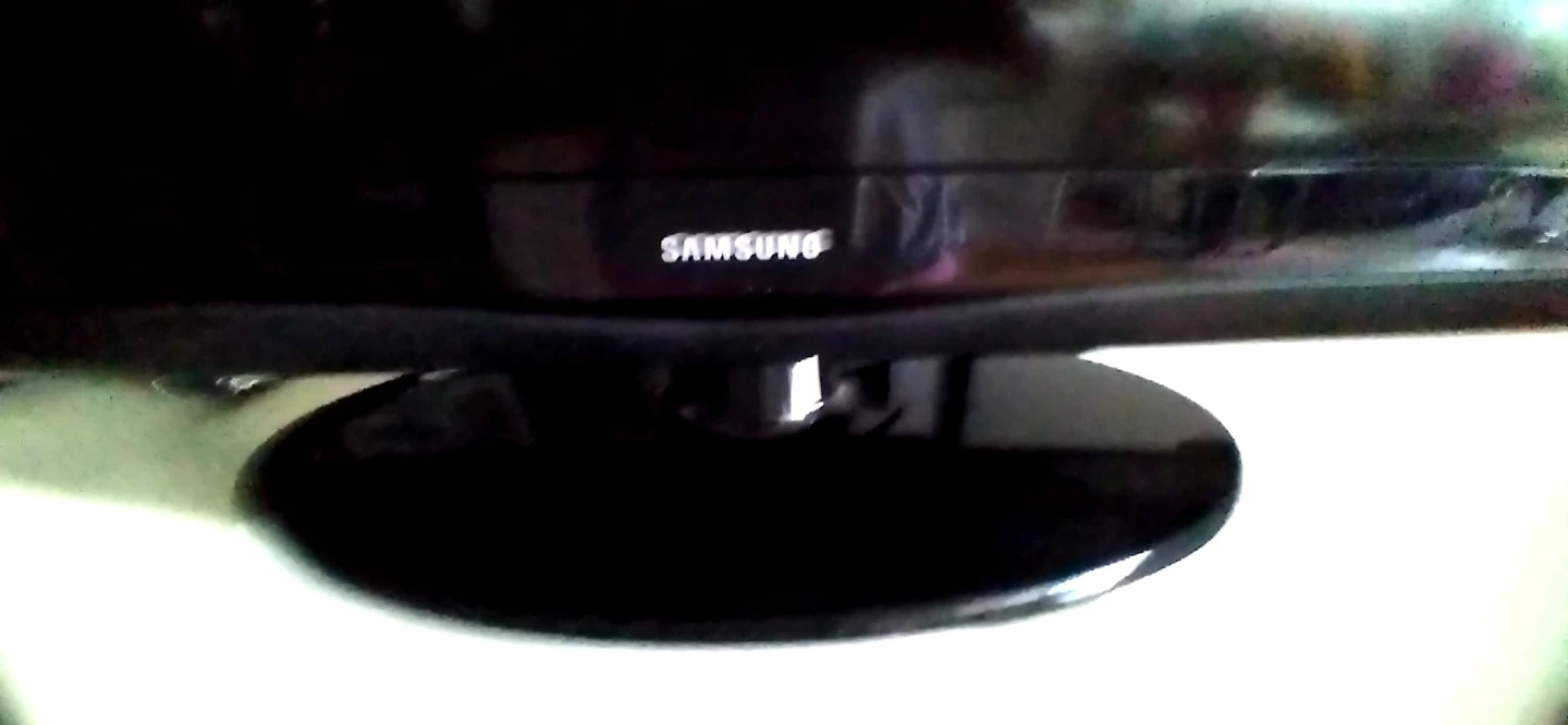 Samsung Television 32 - photo 2