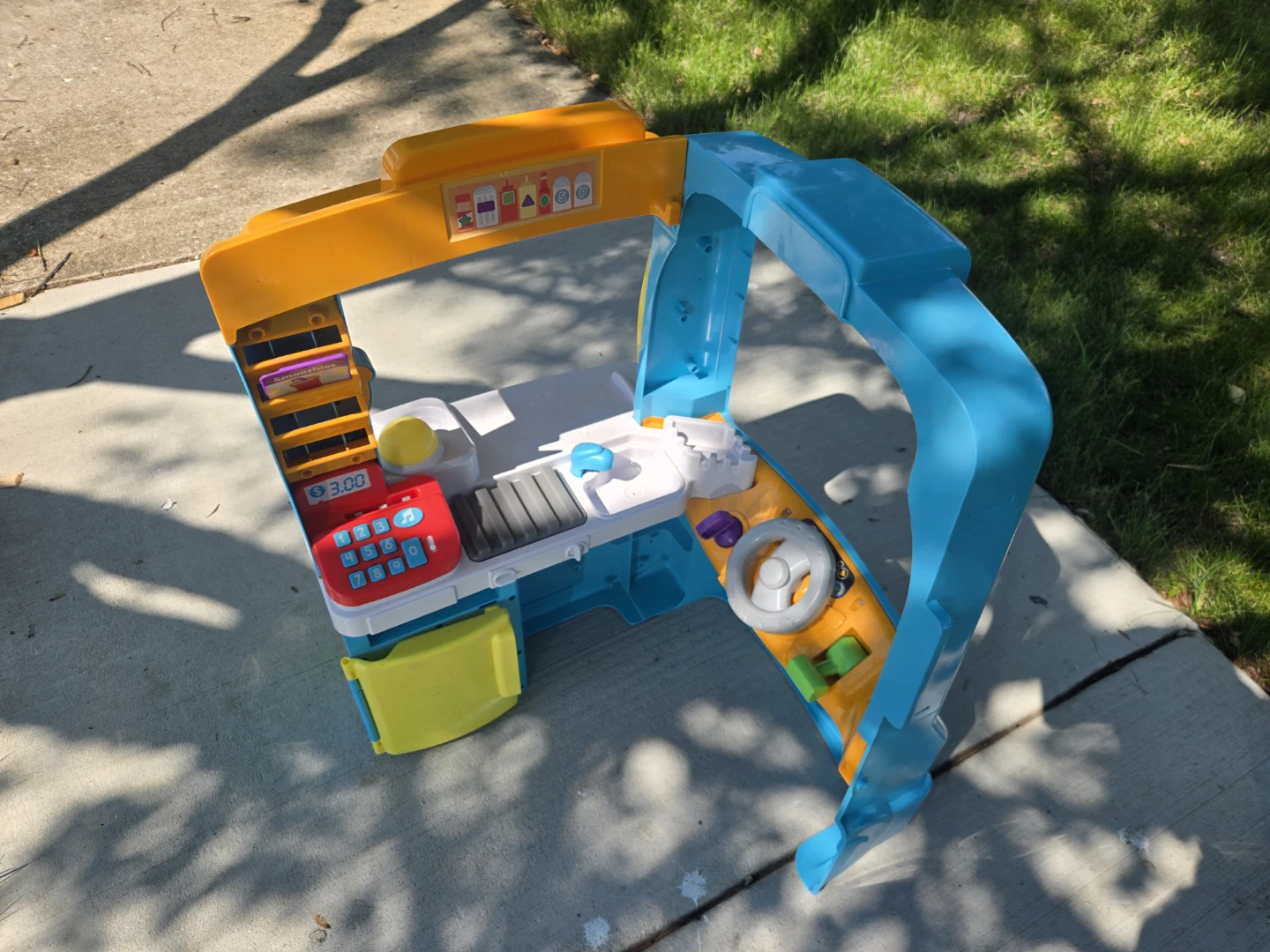 Fisher-Price Laugh & Learn Servin' Up Fun Food Truck - photo 2