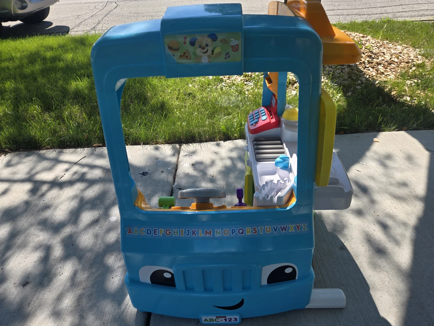 Fisher-Price Laugh & Learn Servin' Up Fun Food Truck - photo 3
