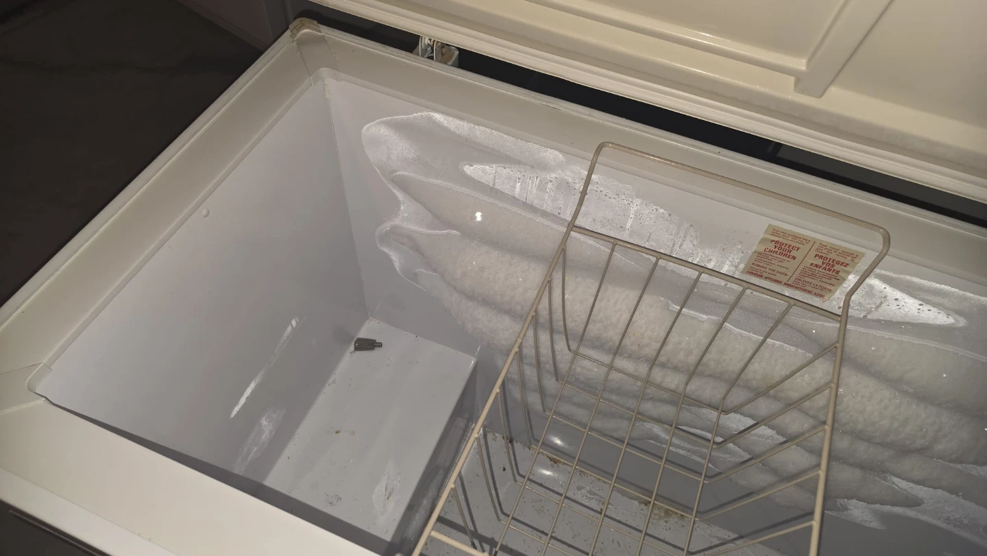 Beaumark Chest Freezer - photo 2