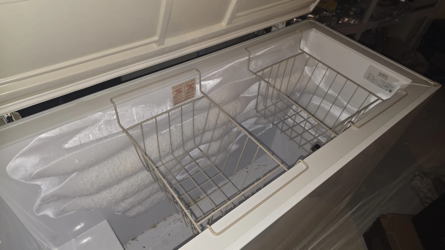 Beaumark Chest Freezer - photo 5