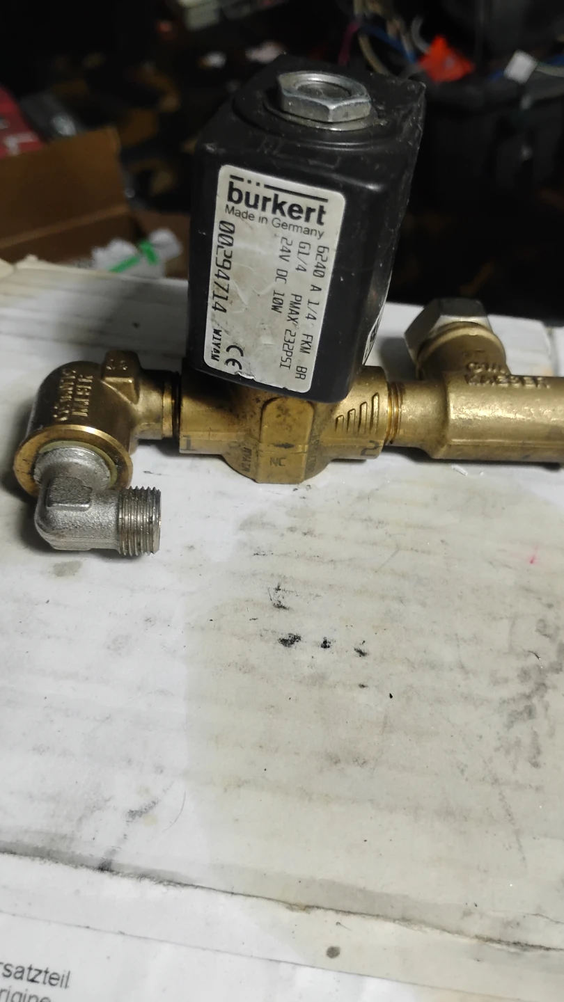 Various Keiser air compressor parts - photo 3