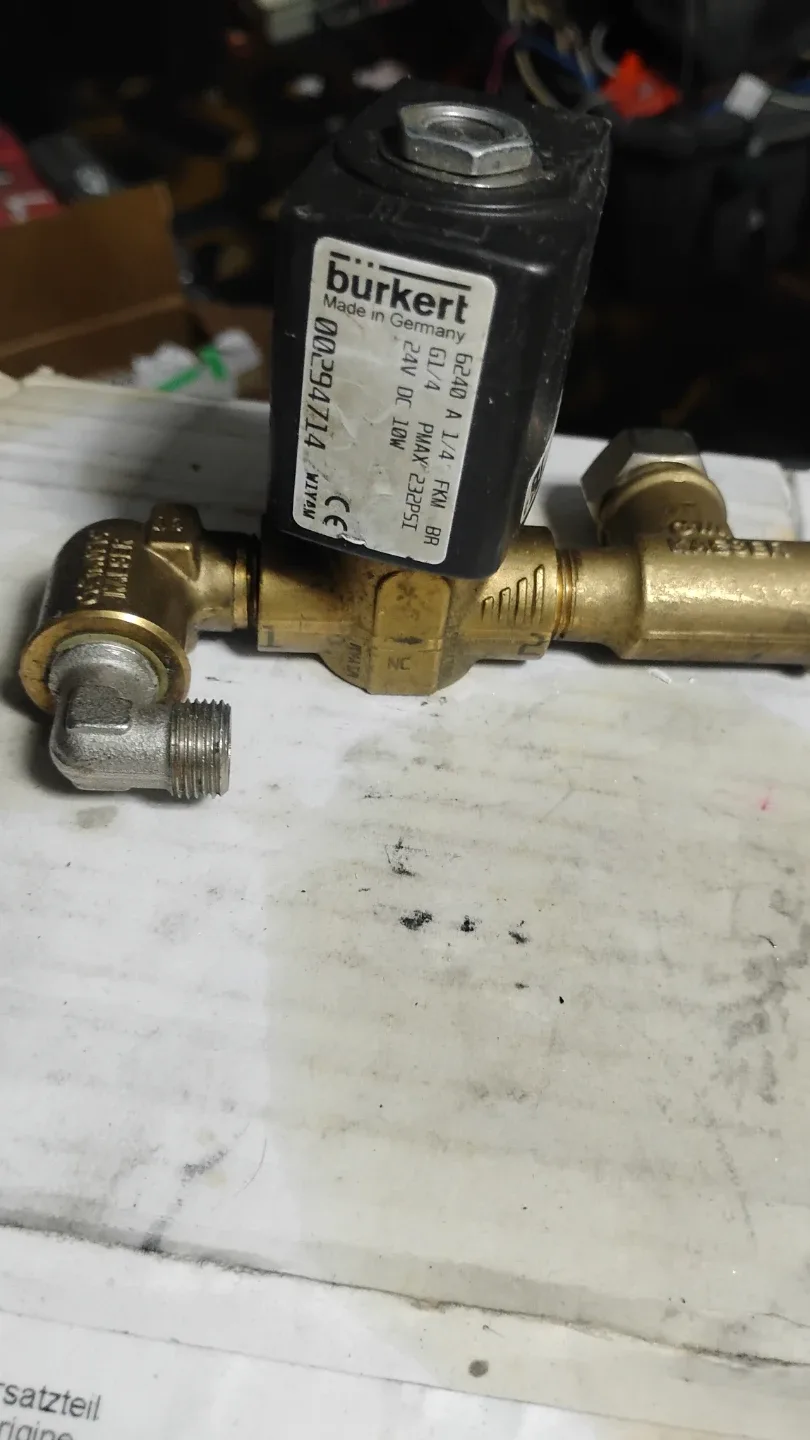 Various Keiser air compressor parts - photo 3