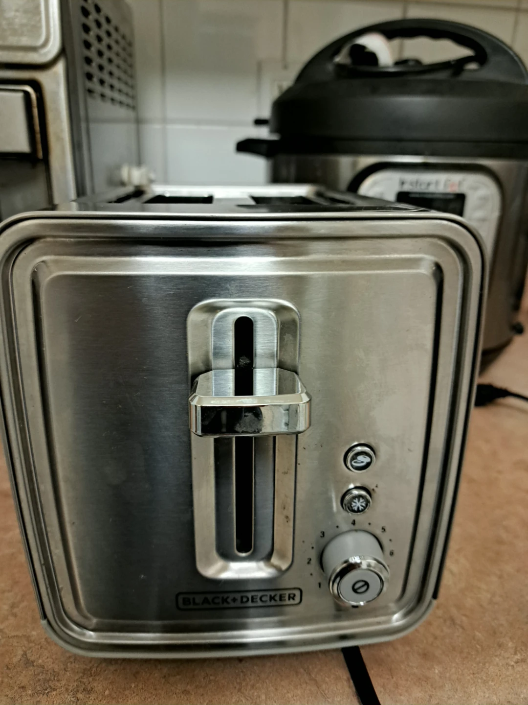BLACK+DECKER 2-Slice Toaster - photo 3