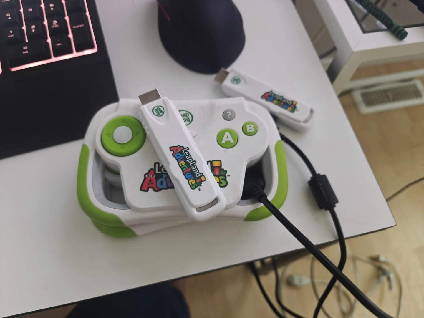 Leap frog portable game usb