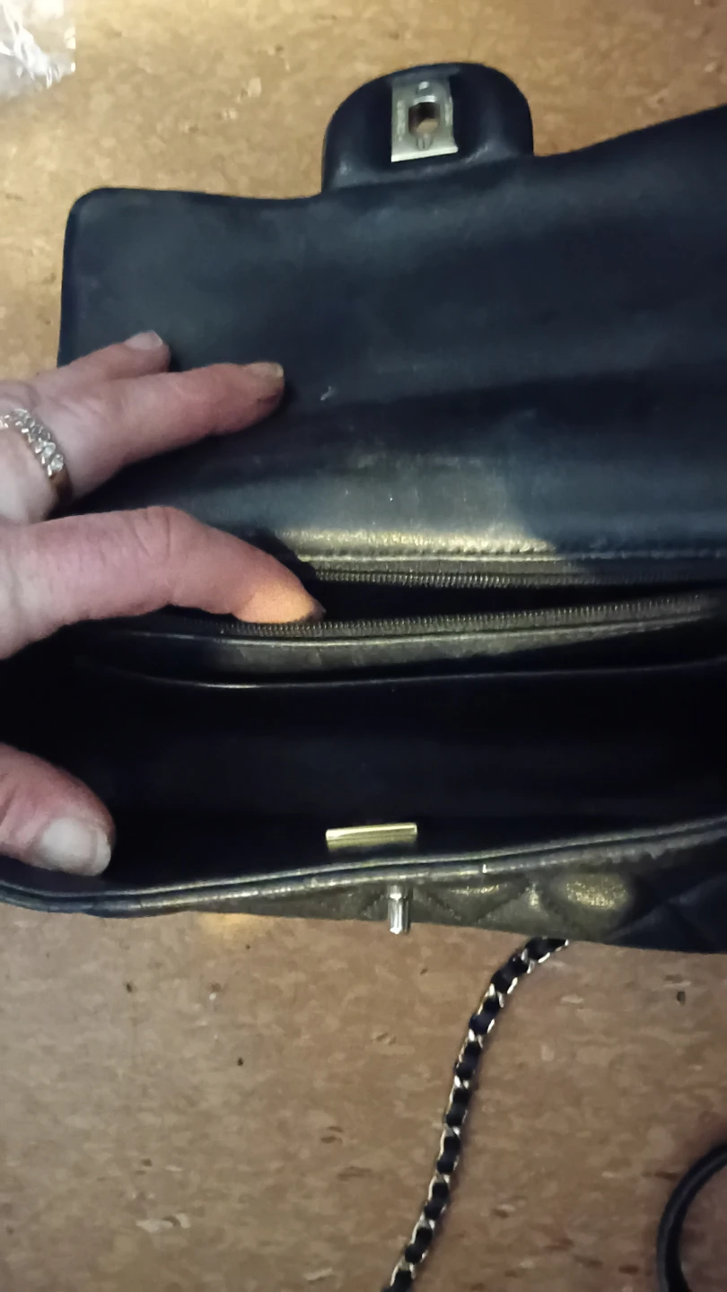 Chanel Quilted Flap Handbag - photo 2