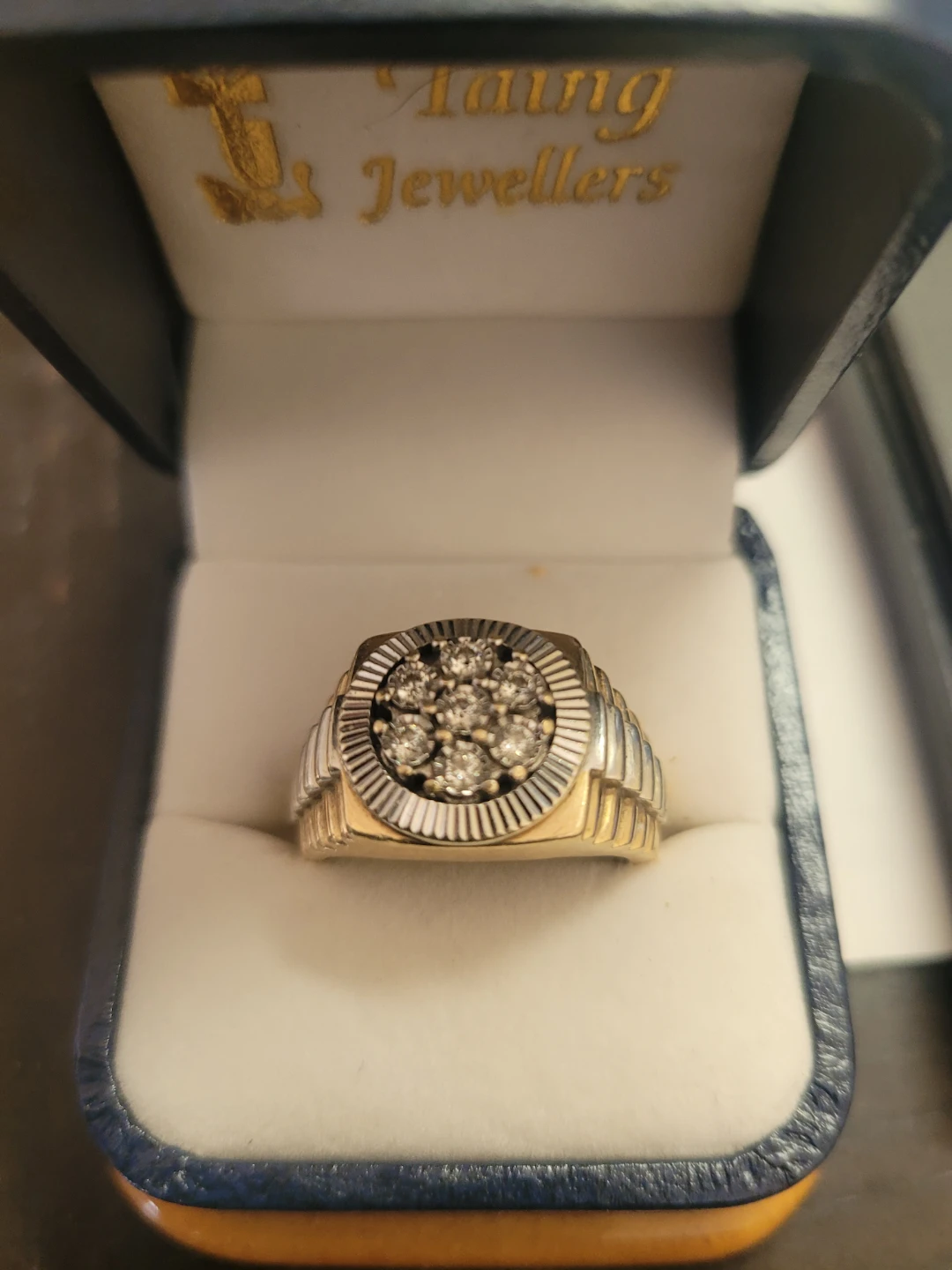 Diamond Cluster Rolex .25ct 10k Gold Ring - photo 2