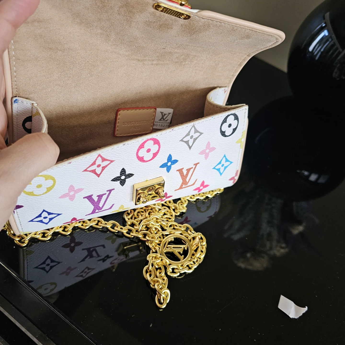 L.V Multicolor Pochette - photo 2