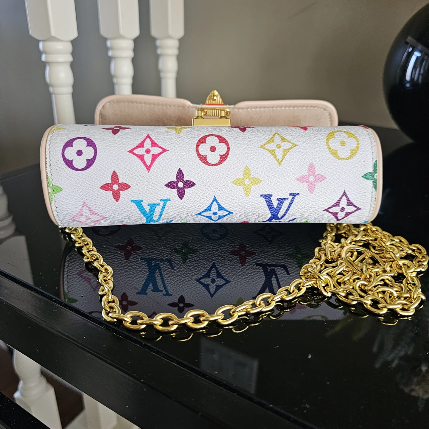 L.V Multicolor Pochette - photo 4