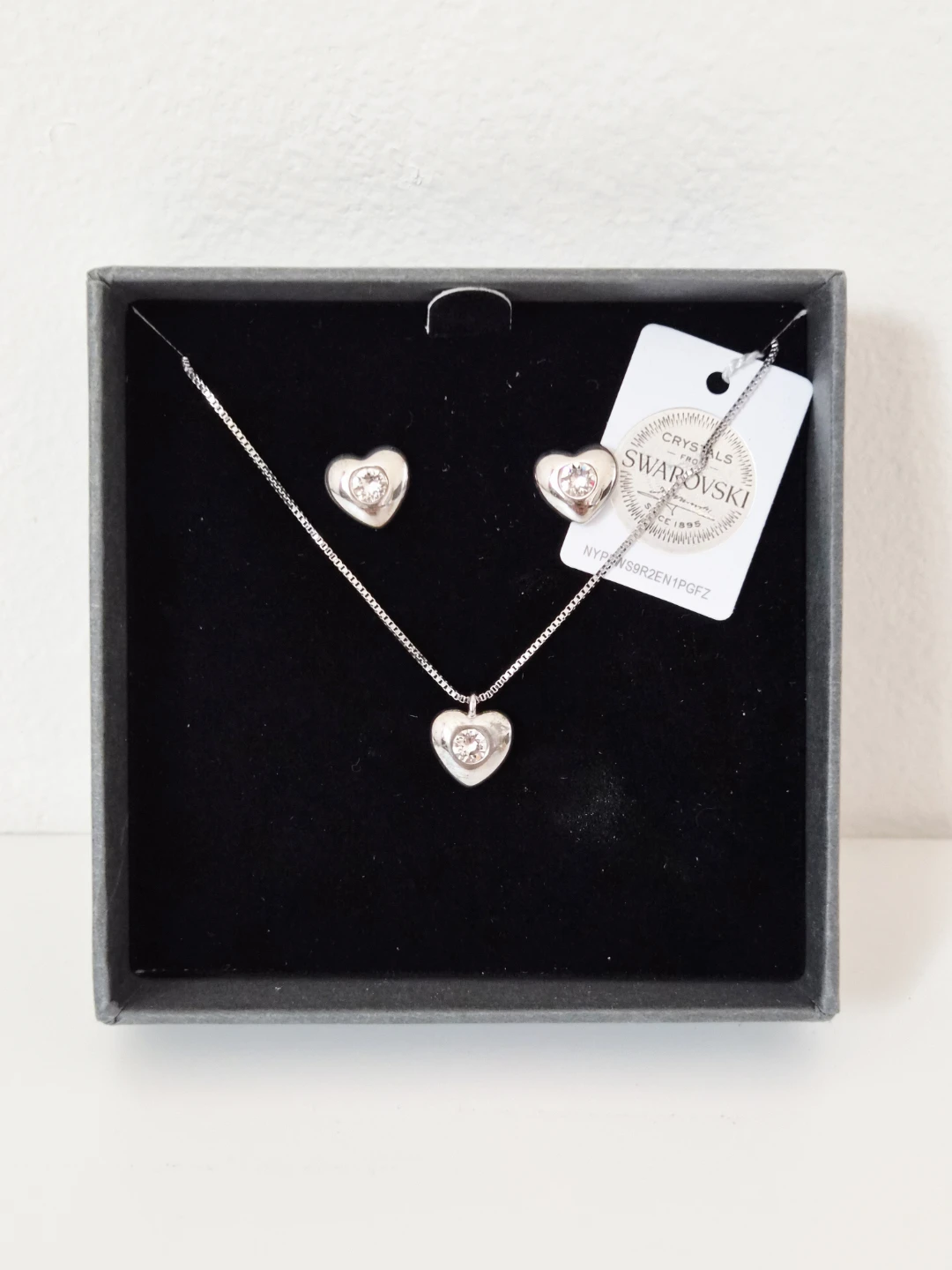 Swarovski Heart Pendant Necklace & Stud Earrings Set