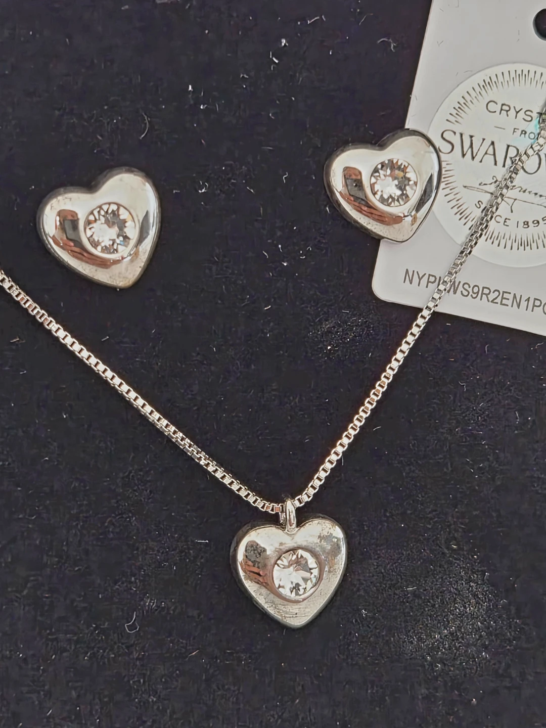 Swarovski Heart Pendant Necklace & Stud Earrings Set - photo 2