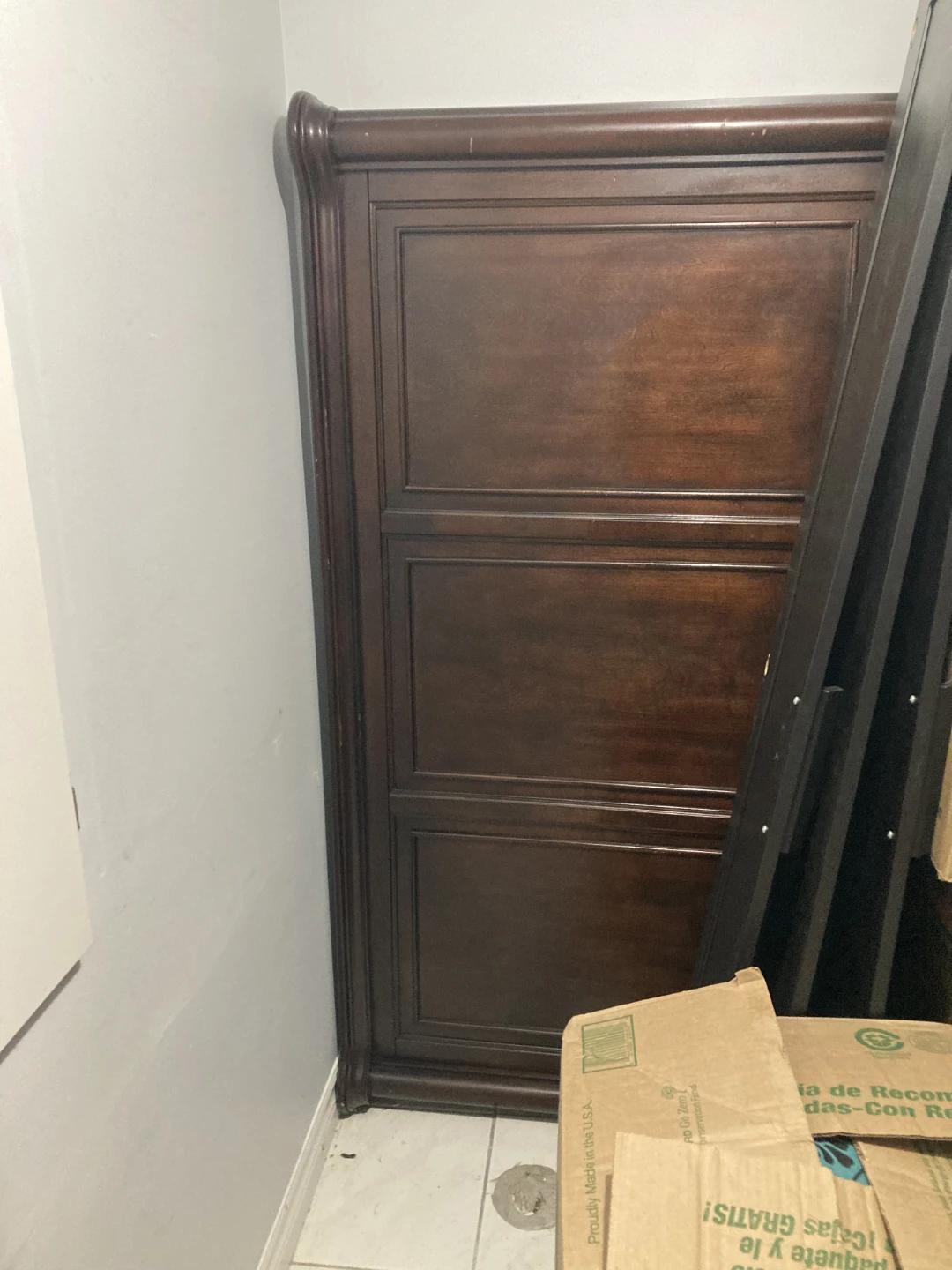 Dark Brown Wood Dresser with Mirror Nightstand and queenbed