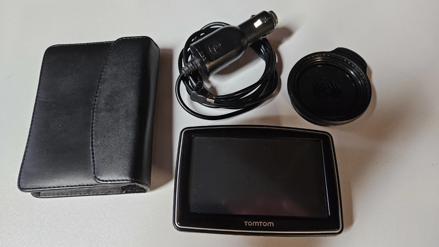 TomTom XL GPS Navigator with Accessories - photo 4