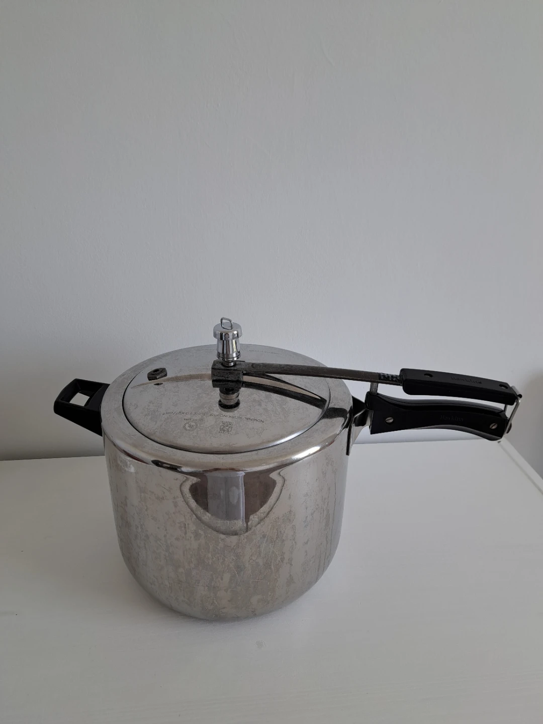 Hawkins Pressure Cooker
