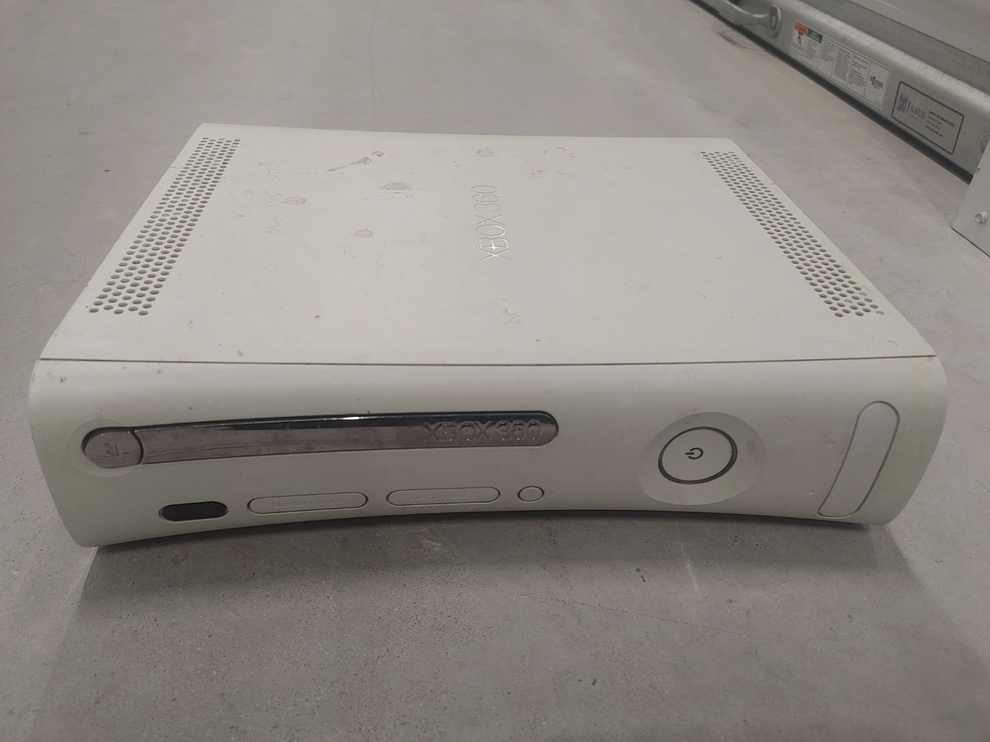 White Xbox 360 Console