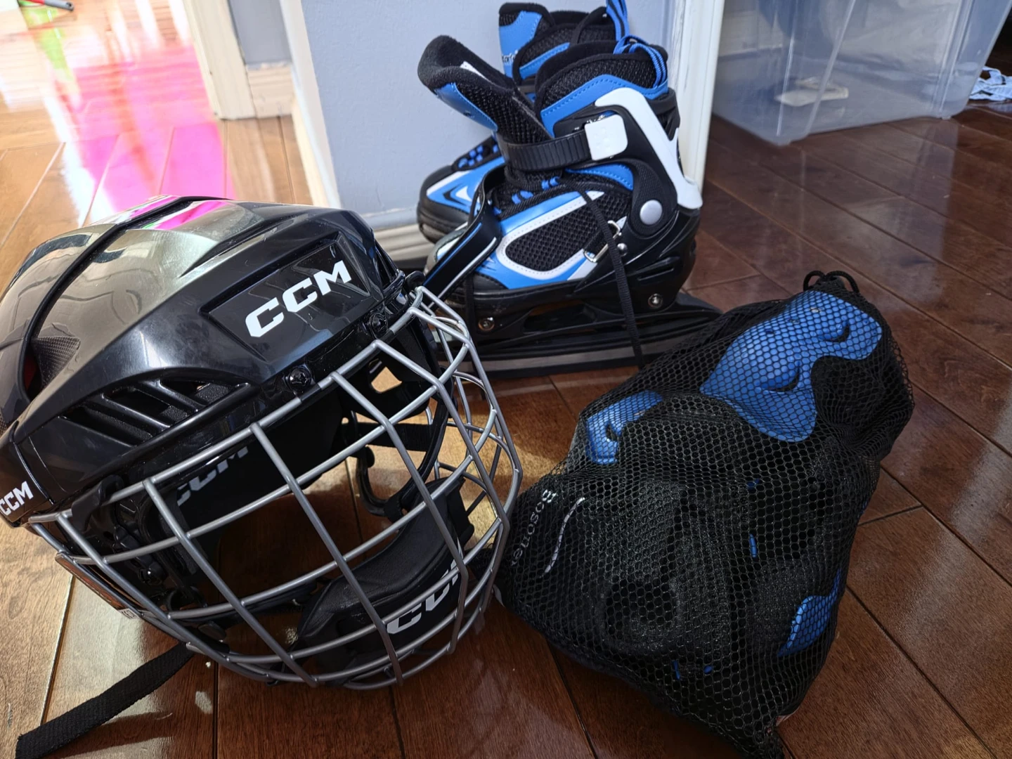 CCM Hockey Skates, Helmet, and Pads Set for Toddler - photo 4