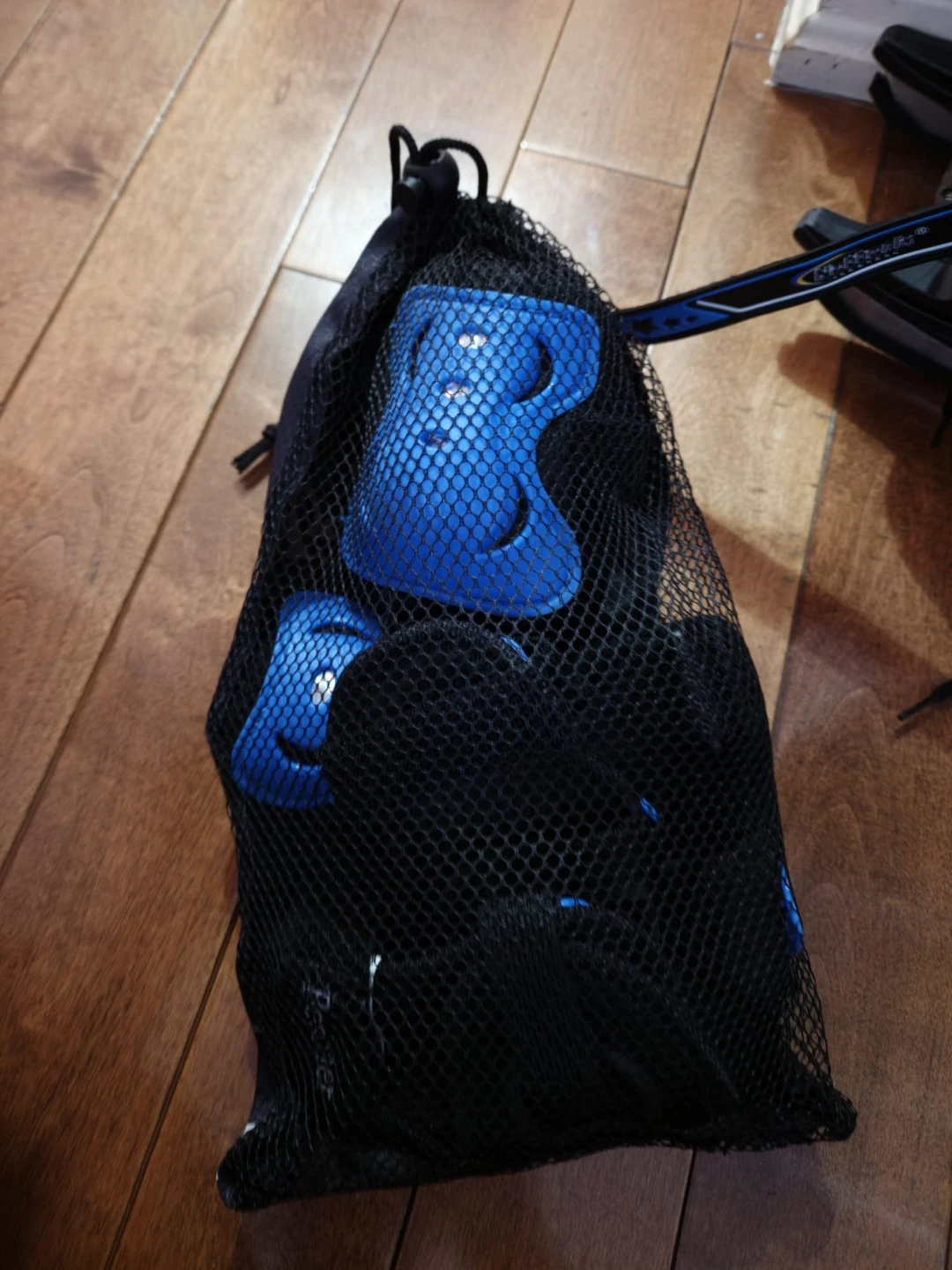CCM Hockey Skates, Helmet, and Pads Set for Toddler - photo 5