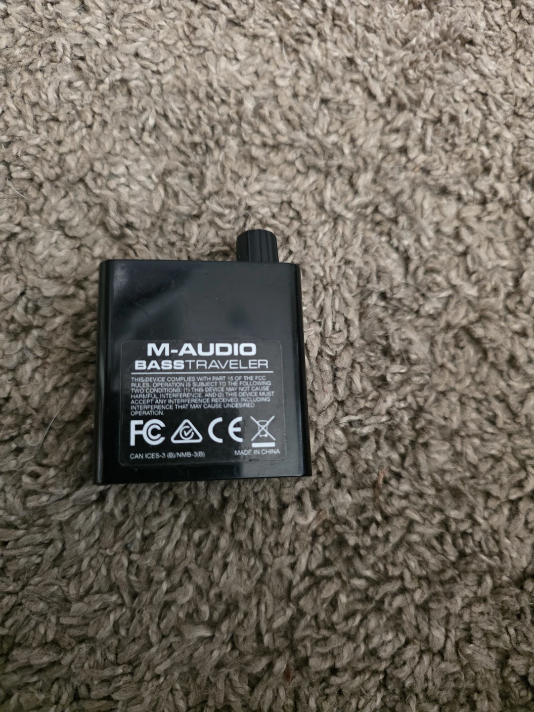 M-Audio Bass Traveler Guitar Headphone Amp - photo 2