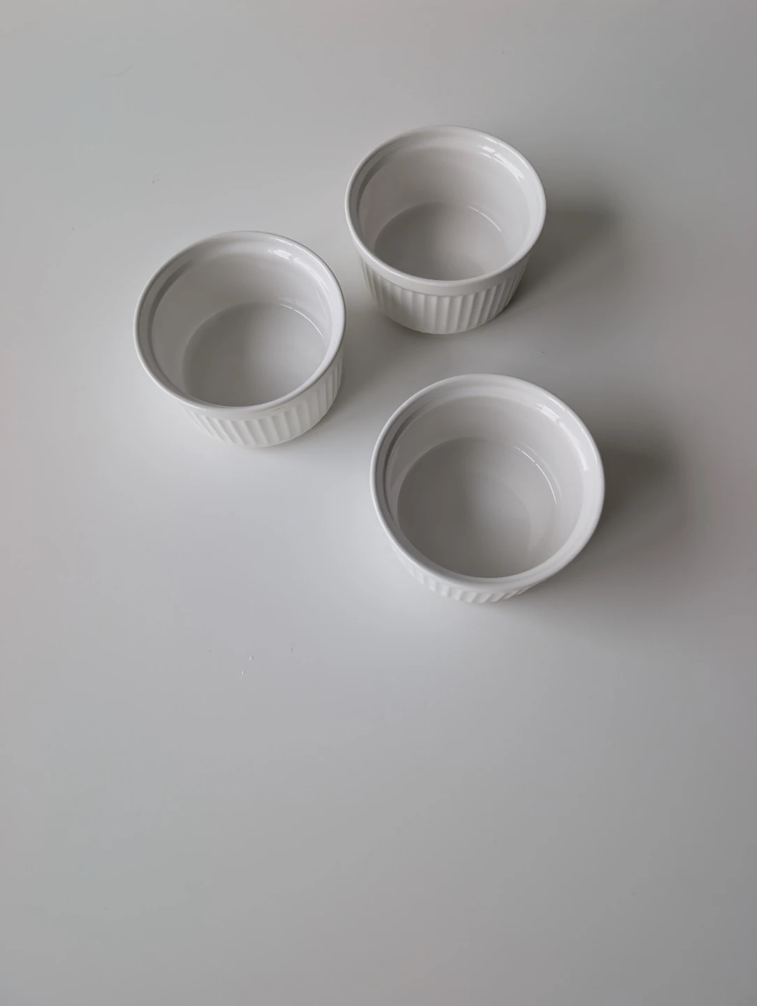 Set of 3 White Ceramic Ramekins - photo 2