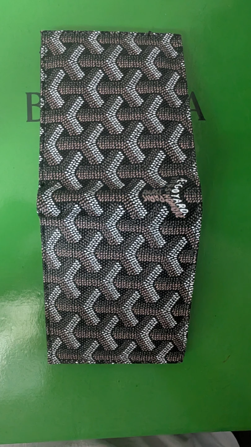 Goyard Bi-fold Wallet - photo 2