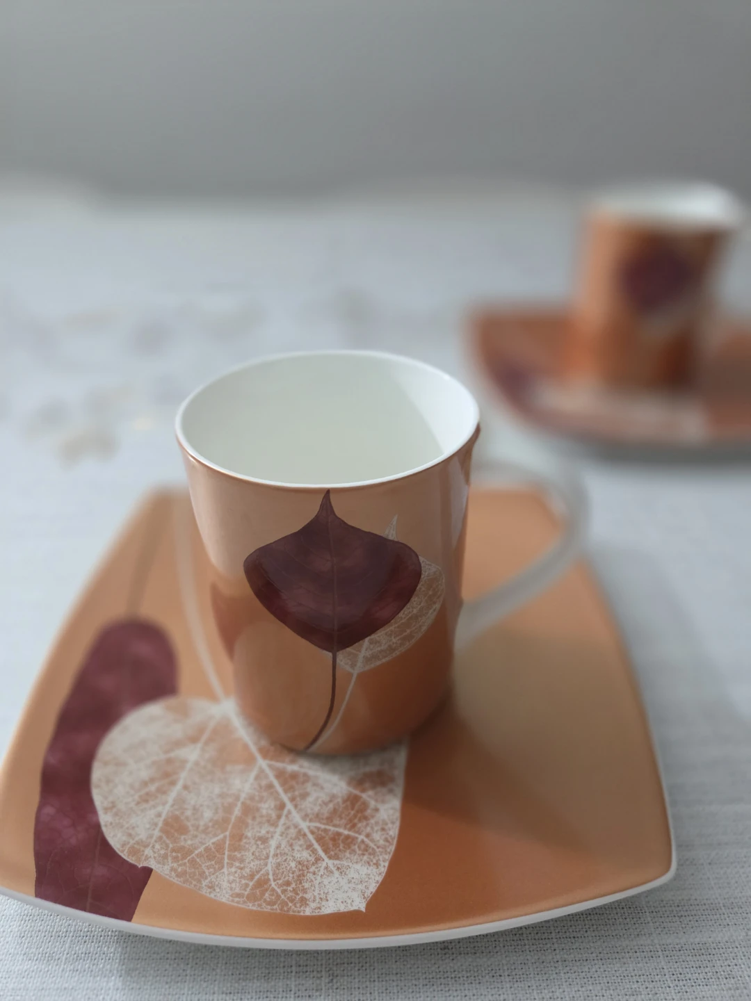 Mikasa Set of 2 Orange Leaf Design Coffee Mugs and Saucers - photo 4