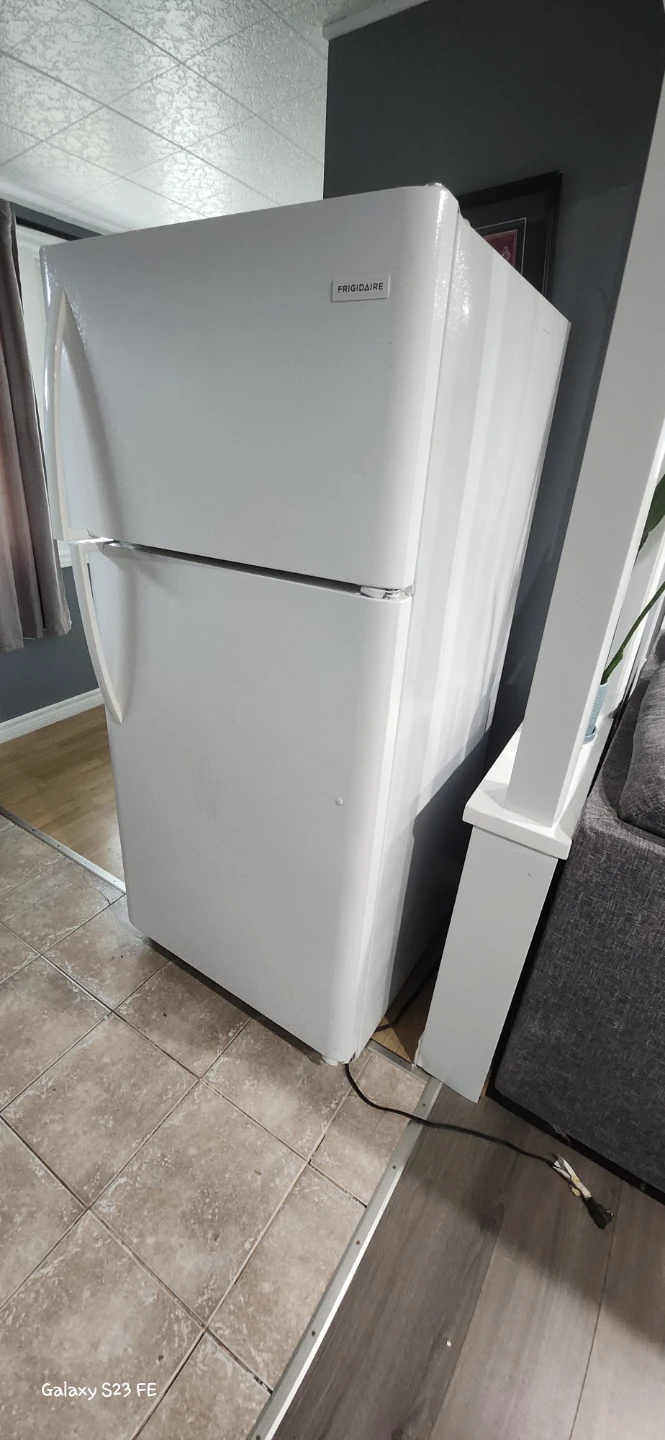 Frigidaire Refrigerator